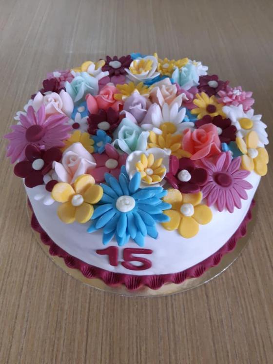 torta s kvetmi